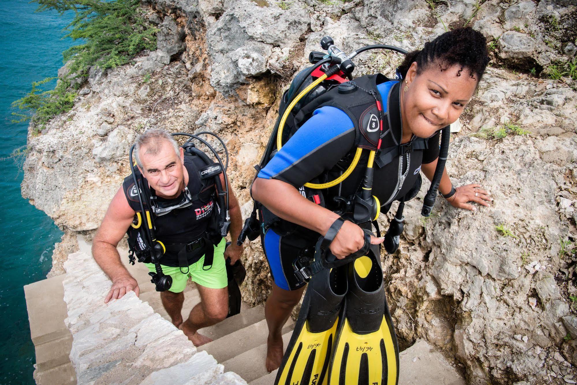 Lagun Blou Dive And Beach Resort Luaran gambar