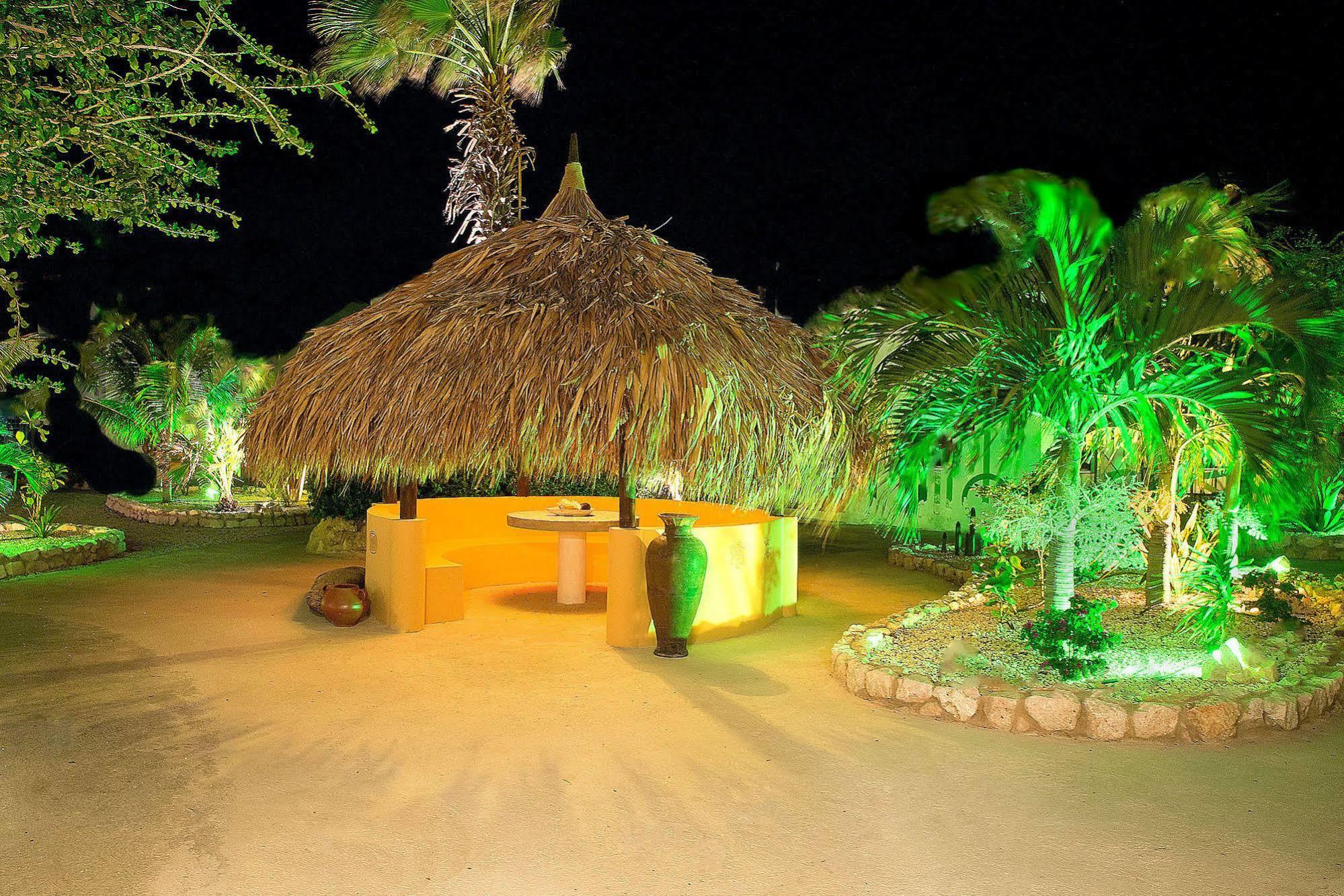 Lagun Blou Dive And Beach Resort Luaran gambar
